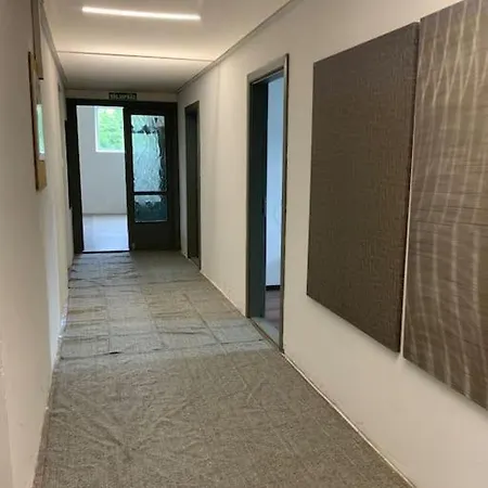 아파트 An Unique Spacious Property With Terass Kärdla