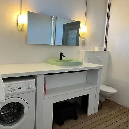 아파트 An Unique Spacious Property With Terass